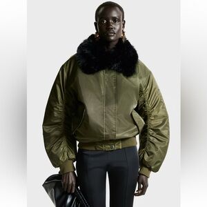 OVERSIZED PADDED BOMBER JACKET